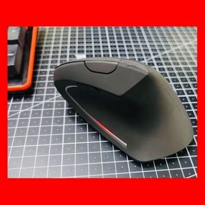 NEW STYLE Right Hand Fifth Generation Vertical Wireless Wired Optical Mouse